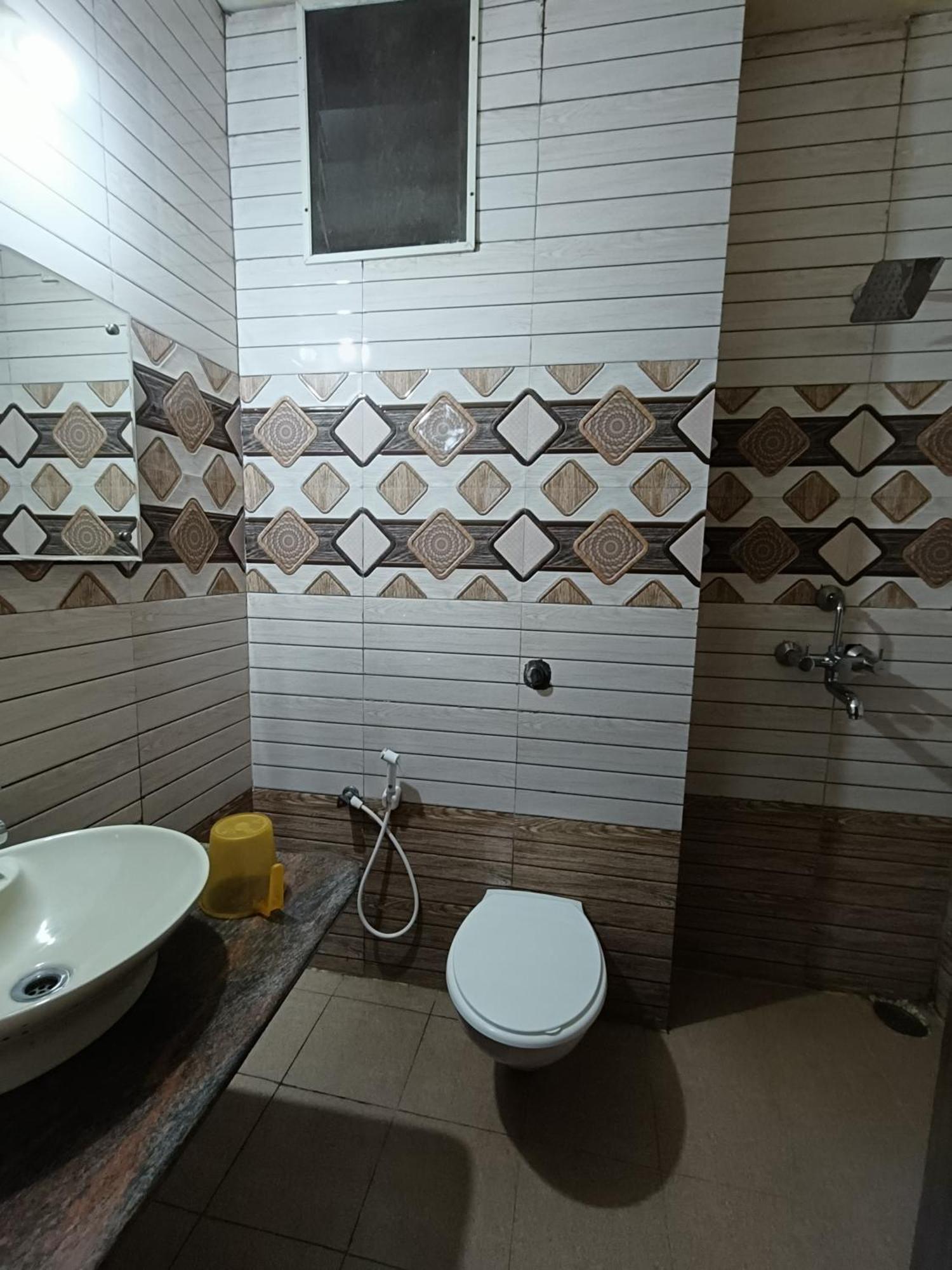 Hotel New Rajdarshan Madikeri Dış mekan fotoğraf