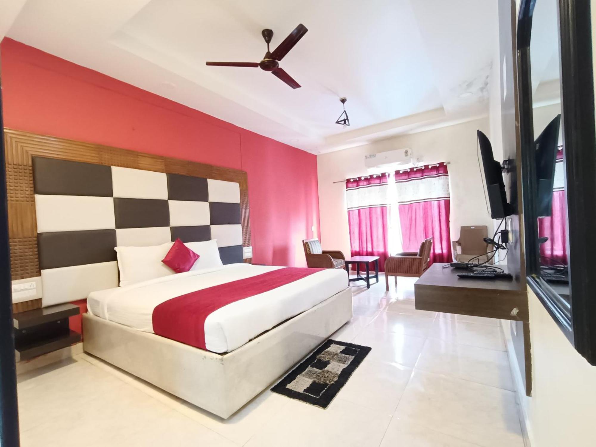 Hotel New Rajdarshan Madikeri Dış mekan fotoğraf
