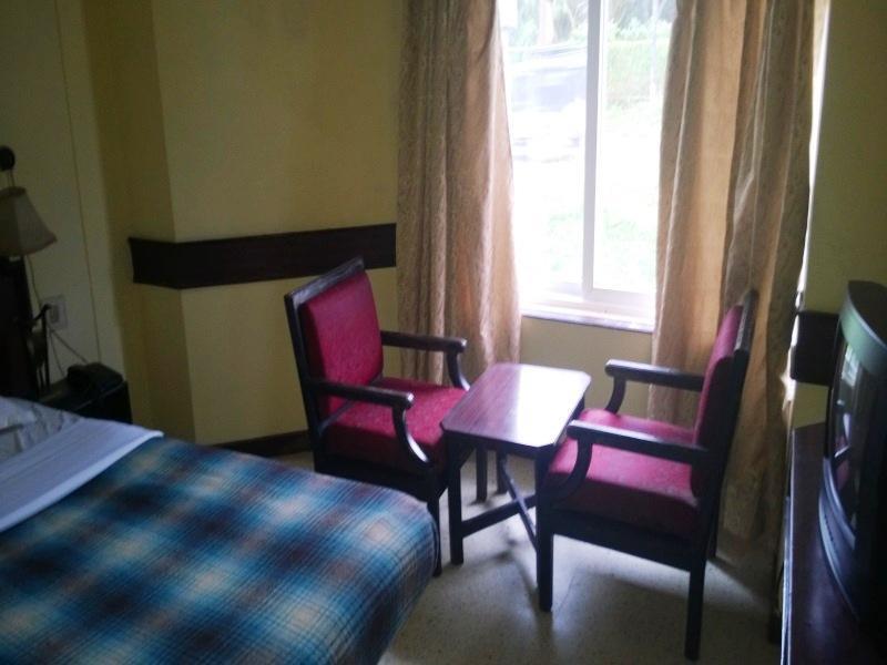 Hotel New Rajdarshan Madikeri Dış mekan fotoğraf